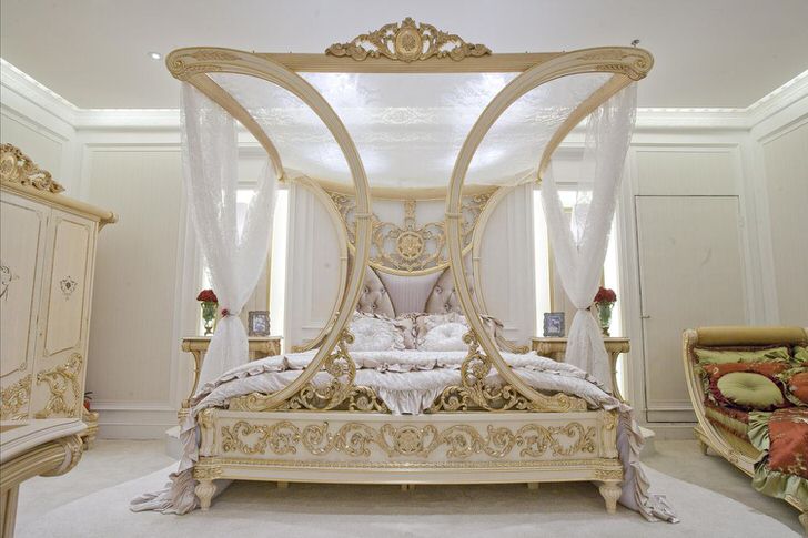 Шикарная Кровать С Балдахином Становиться Кульминацией Дизайнерского Проекта Для Спальни В Стиле Модерн.